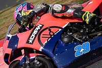 enduro-digital-images;event-digital-images;eventdigitalimages;mallory-park;mallory-park-photographs;mallory-park-trackday;mallory-park-trackday-photographs;no-limits-trackdays;peter-wileman-photography;racing-digital-images;trackday-digital-images;trackday-photos